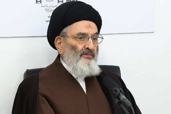 برخی می‌گفتند چرا دانشگاهیان نجس را به خانه‌تان راه می‌دهید