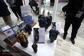 بازدید حسن مسلمی نائینی، رییس جهاددانشگاهی از نمایشگاه بین‌المللی نفت،گاز و پتروشیمی