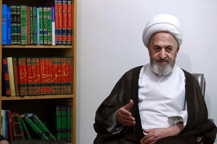هشدار آیت‌الله سبحانی به بازیگری گروه‌های تبشیری مسیحی