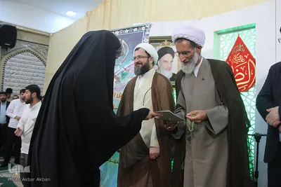 تجلیل از برگزیدگان مسابقات قرآن اوقاف چهارمحال و بختیاری