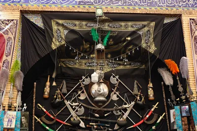 عزاداری ظهر تاسوعا زیر خیمه چندصدساله هارونیه اصفهان