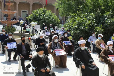 اجتماع طلاب بیرجندی در پی هتک حرمت پیامبر اسلام(ص)