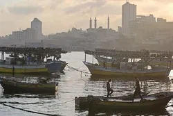Hukbong-dagat ng Israel ay Binabaril ang mga Mangingisda ng Gaza