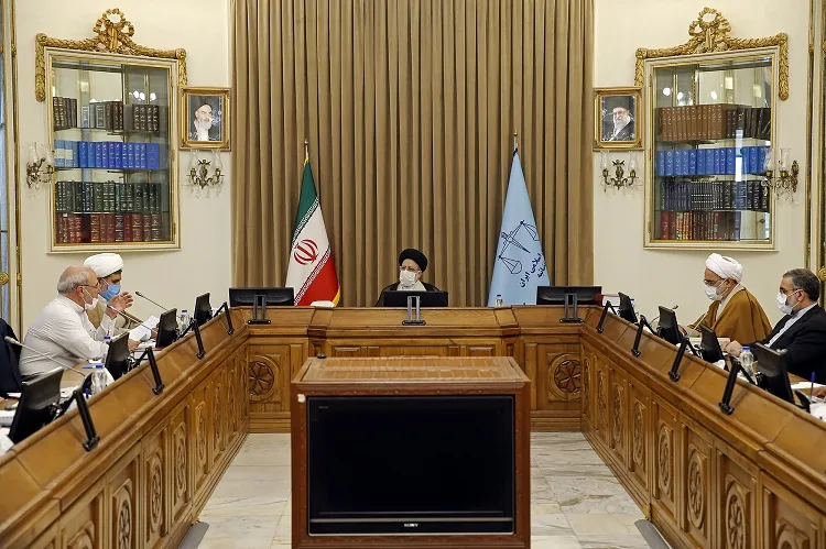 قوه قضاییه ضامن قرارداد‌های بانک‌ها با سود بیش از نرخ مصوب بانک مرکزی نمی‌شود
