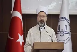 Pinuri ang mga Magsasaulo ng Qur’an na Turko para sa Kanilang Tagumpay