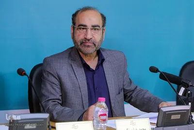 محمدرضا ‌سنگری،‌ ‌دبیر ‌علمی ‌کتاب عاشورا در نشست خبری کتاب سال عاشورا
