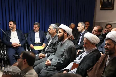 دیدار جمعی از مدیران استان همدان با آیت‌الله «نوری همدانی»