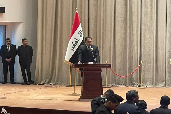 گرامیداشت مقام فرماندهان شهید سلیمانی و ابومهدی در پارلمان عراق