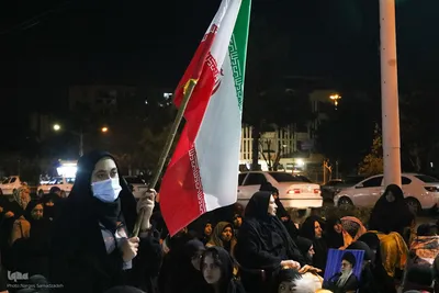 تجمع مردم فولادشهر در پی شهادت رهبر شهید انقلاب