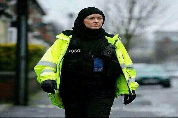 Maafisa wa polisi wa kike Waislamu Uingereza wapata sare zenye hijabu