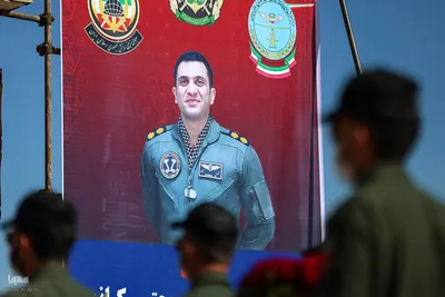 مراسم تشییع پیکر شهدای حادثه سقوط بالگرد در اصفهان
