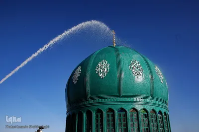 آئین شستشو وتعویض پرچم گنبد مسجد مقدس جمکران