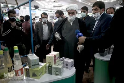 بازدید حجت الاسلام «محمدی گلپایگانی» از نمایشگاه دستاوردهای اجتماعی رزمایش همدلی برکت ستاد اجرایی فرمان امام(ره)