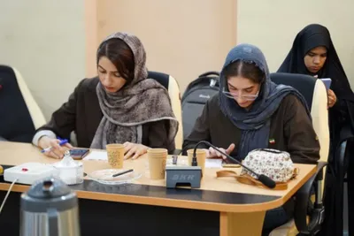 کارگاه دو روزه طراحی پوستر با عنوان «نقش عشق»
