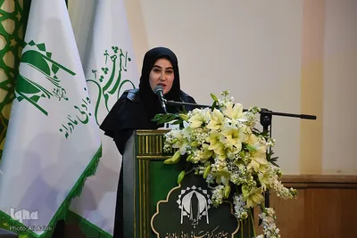 اختتامیه جایزه ادبی مادرانه در اصفهان