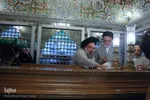 غبارروبی مضجع شريف حضرت سيدعلاءالدين حسين‌بن موسي‌الكاظم(ع)