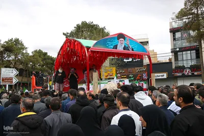 مراسم تشییع پیکر ۱۷ شهید جنگ رمضان در اصفهان