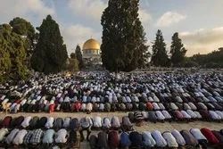 دوو لاکو فلسطینیانو په قبله اول کښې د جمعې لمونځ وکړ