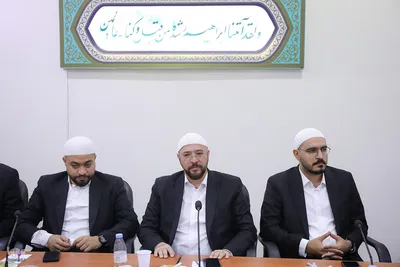 دیدار اعضای کاروان قرآنی نور با نماینده ولی‌فقیه در امور حج و زیارت