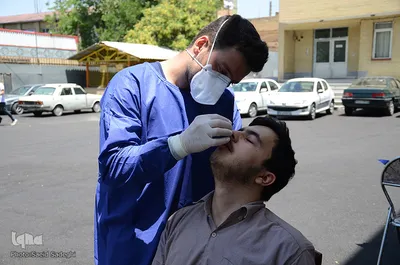 مراسم تحویل صندوق های رای گیری به شعبات اخذ رای و تست کرونا از عوامل برگزاری انتخابات