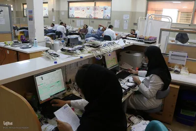 اهدا خون برای حادثه دیدگان بندر عباس