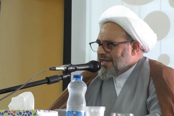 لازمه پاسداری از انقلاب شناخت فتنه‌های دشمن است