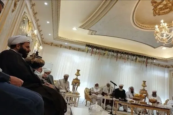 مشروح دیدار امام جمعه اهل سنت زاهدان با نماینده رهبری در زاهدان