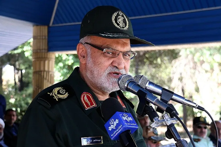 لازمه حسینی بودن، تبعیت از ولی فقیه است