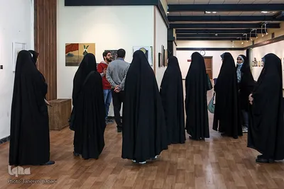نمایشگاه ماه تمام