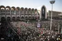 روایتی از اشک و عهد مردم در سوگ قائد امت