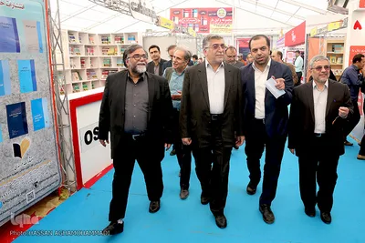  بازدید حمید رضا طیبی، رییس جهاد دانشگاهی از سی امین نمایشگاه بین المللی کتاب تهران