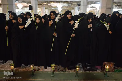 مراسم شمع‌گردانی در شام وفات حضرت معصومه(س)