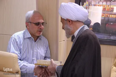 دیدار اعضاء خیریه ملی ناجیان ماندگار بهشت فارس با آیت الله دژکام‎‎