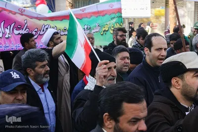حضور پرشور مردم نایین در راهپیمایی ۲۲ بهمن