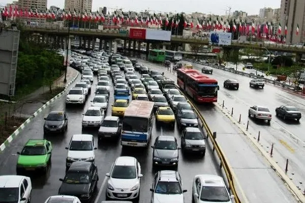 غافلگیری‌های ترافیکی در پی استقبال مردم از نمایشگاه قرآن