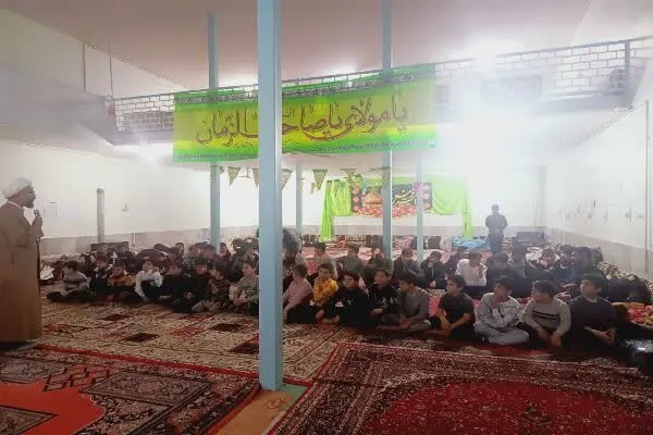 معتکف شدن 130 نوجوان در مسجد حضرت ابوالفضل(ع) اردل