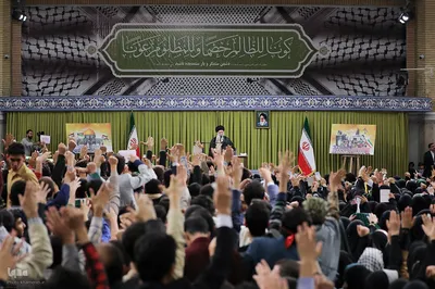 دیدار دانش‌آموزان و دانشجویان