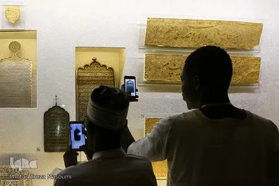بازدید شرکت‌کنندگان مسابقات قرآن دانشجویان در حرم مطهر رضوی