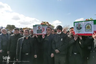 تشییع پیکر دو جانباز دفاع مقدس در اصفهان