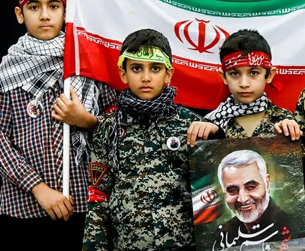 برپایی نمایشگاه عکس «فرمانده من»