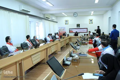 نشست شورای معاونان جمعیت هلال احمر استان با استاندار یزد