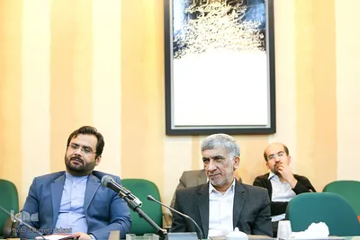 نشست هم اندیشی «اربعین تجلی‌گاه آموزه‌های قرآن»