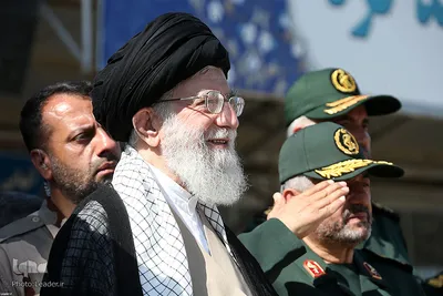 حضور و سخنرانی رهبر انقلاب در مراسم دانش‌آموختگی دانشجویان دانشگاه امام حسین (ع)