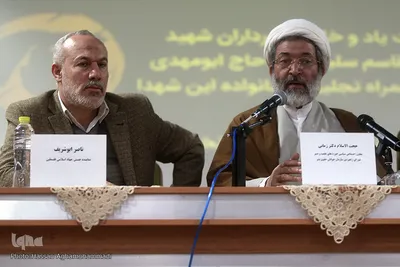 حجت‌الاسلام و المسلمین محمدحسن زمانی، معاون اجتماعی و سیاسی حوزه‌های علمیه و ناصر ابوشریف، نماینده جهاد اسلامی فلسطین