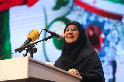 مراسم نمادین جشن غنچه‌ها