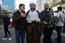 راهپیمایی یوم الله ۱۳آبان در مقابل لانه جاسوسی آمریکا