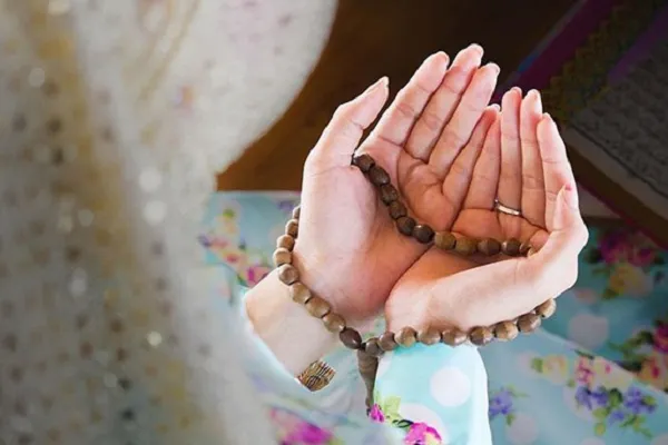Súplica do Sétimo Dia do Ramadã: A Ajuda de Deus na Realização do Jejum, Orações