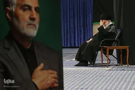 آخرین شب عزاداری حضرت اباعبدالله الحسین(ع) در حسینیه امام خمینی(ره) با حضور رهبر معظم انقلاب اسلامی