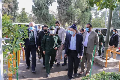 حضور فرمانده سپاه قدس در گلزار شهدای شیراز‎‎