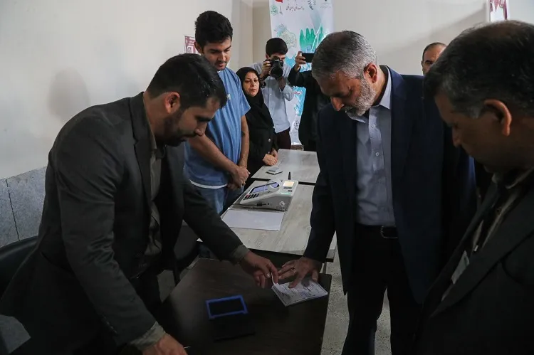 ارتش فارغ از هرگونه نگاه جناحی آماده همکاری با دولت چهاردهم است
